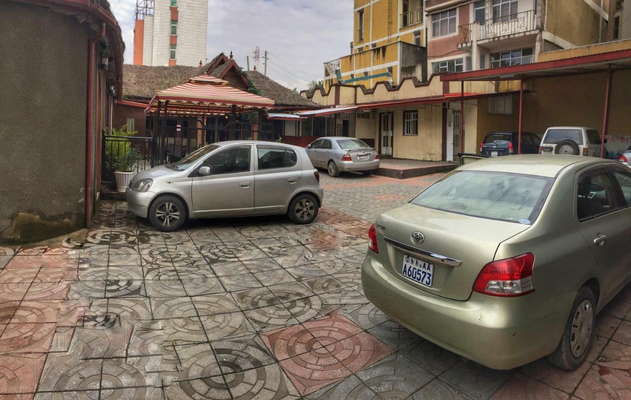 Top Ten Hotel Addis Ababa Exterior photo
