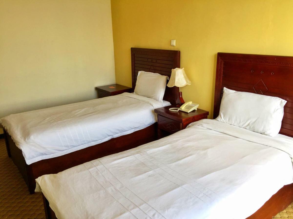 Top Ten Hotel Addis Ababa Exterior photo
