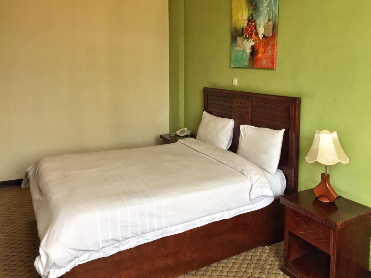 Top Ten Hotel Addis Ababa Exterior photo